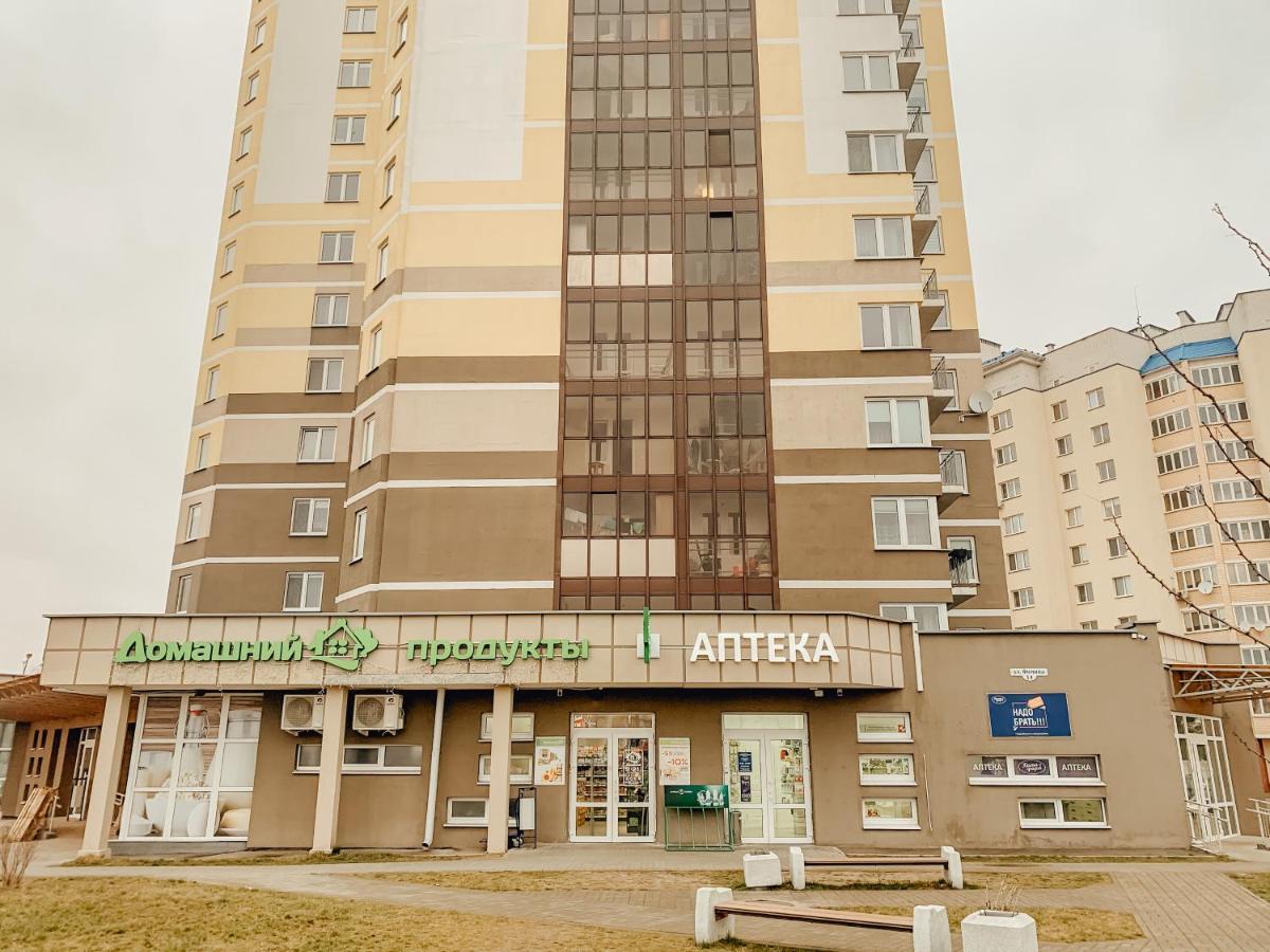 Апартаменты "Chilpil" На 8-Ом Этаже - Центр - Мгновенное Бесконтактное Заселение - 24Х7 브레스트 외부 사진